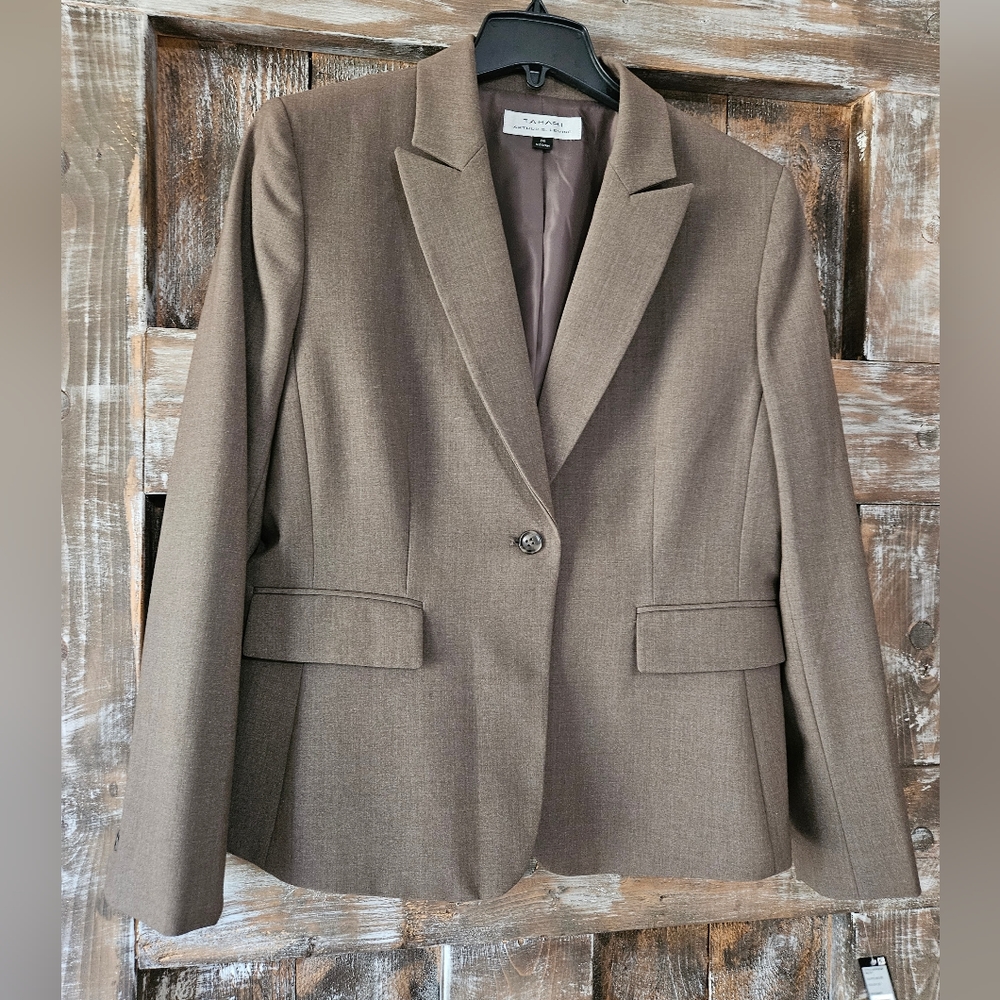 Tahari Blazer
